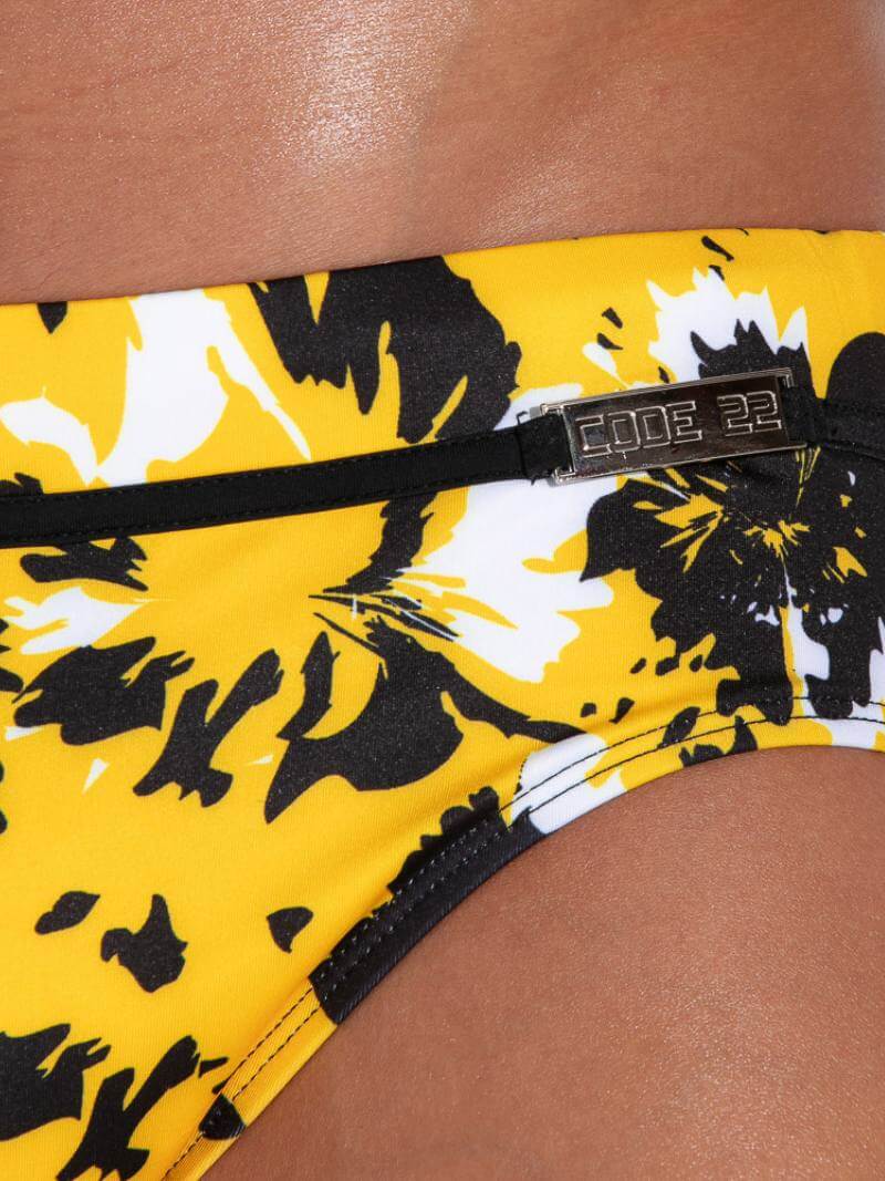 CODE 22 Lekeito Padded Pouch Swim Brief, Hibiscus Floral Print