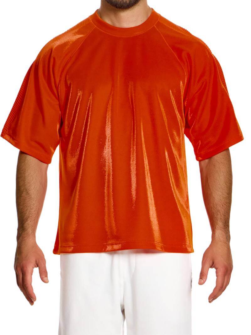 A male model wearing an oversized orange t-shirt with a rounded neck and a rubberized Modus Vivendi label on the back.