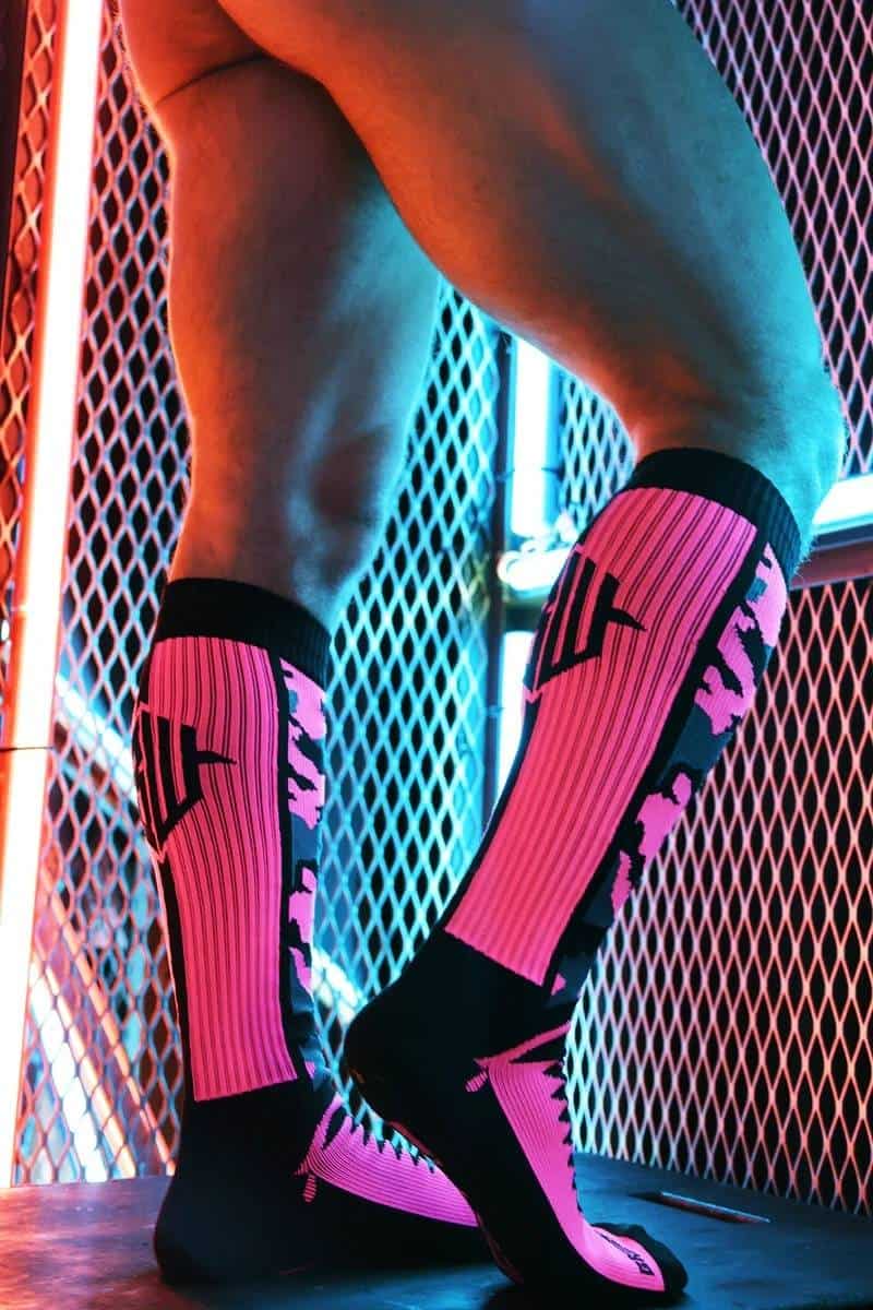BREEDWELL NEON PINK CAMOUFLAGE KNEE-HIGH SOCKS